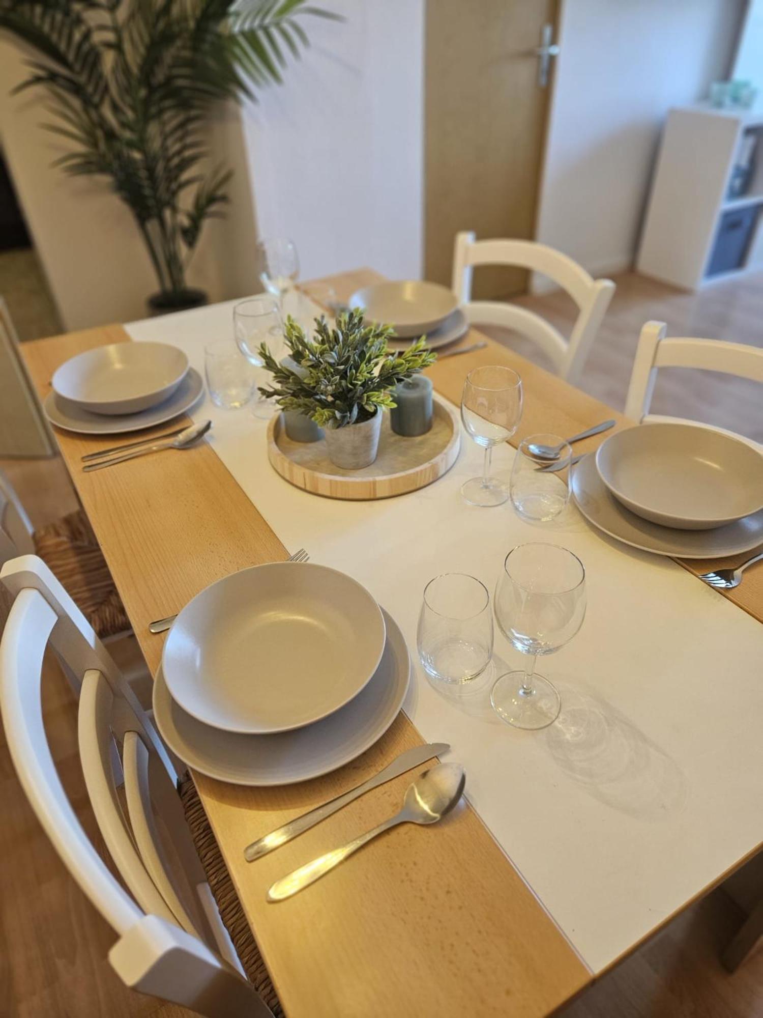 Schoene Ferienwohnung Ueber Den Daechern Von Plauen Luaran gambar